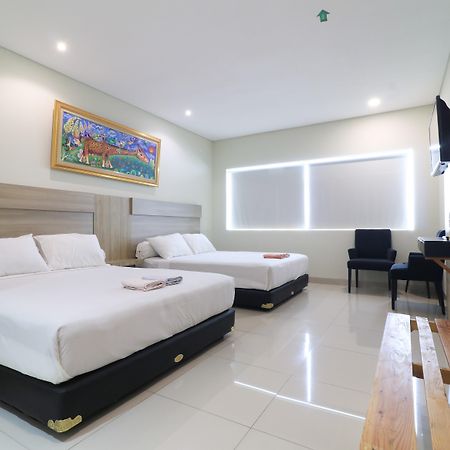 Locus Rooms Bandung Bagian luar foto