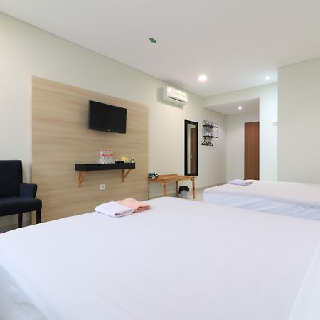 Locus Rooms Bandung Bagian luar foto